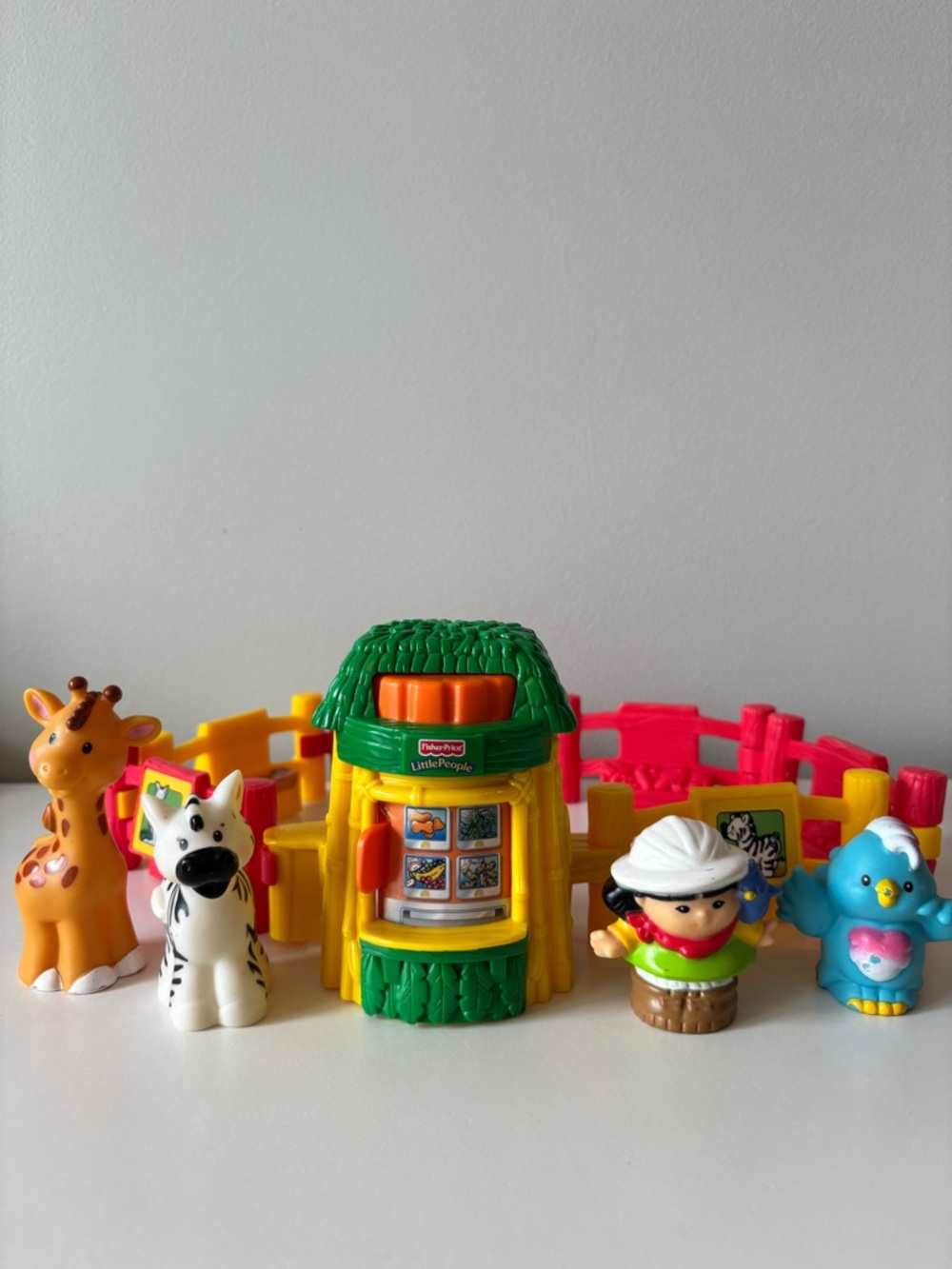 Little People- Sonya Lee Petting Zoo & Animals